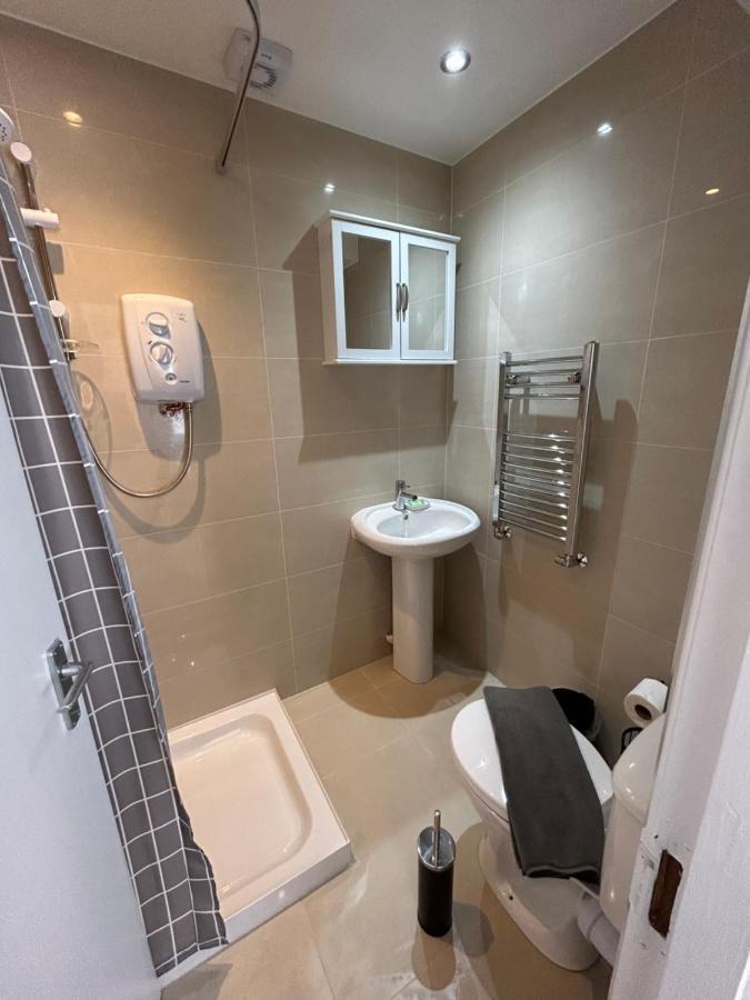 Flat 1, 128a Belsize Road Nw6 4bg Appartement